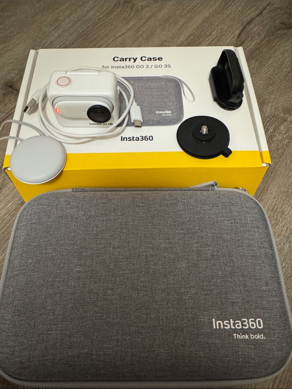 Insta360 Go 3S Camera + Carry Case + Accessories in Gray and White